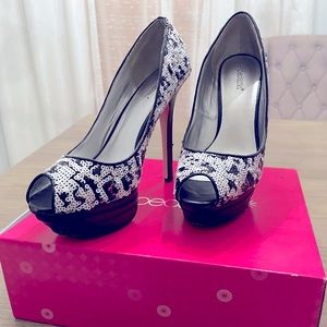 Shoedazzle platform heels size 11
